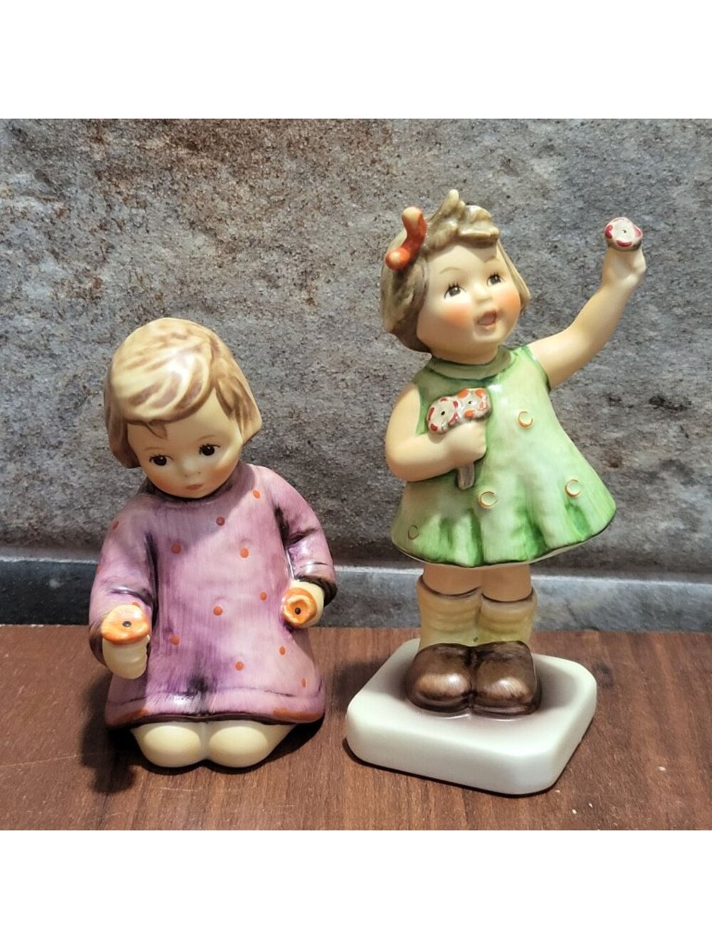 Goebel MI Hummel Figurines Lot of 2 Forever Yours 793 & One For You Me 482 TMK7